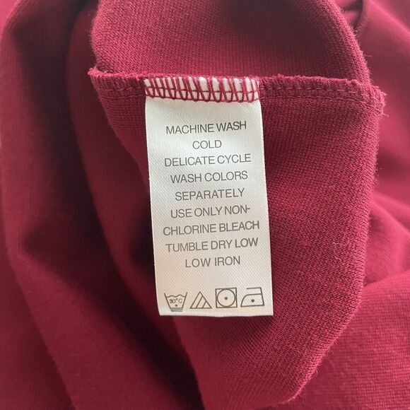 CHADWICKS COLLECTION Women’s Top Maroon Tie Belt Snap Front - Picture 9 of 9